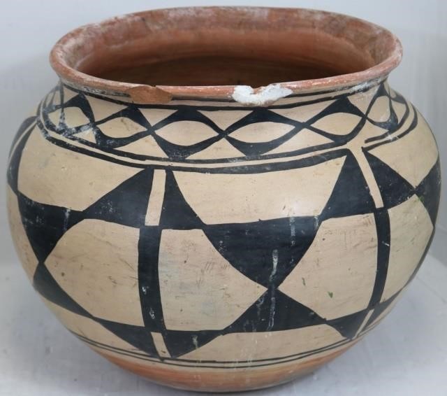 Appraisal: LARGE EARLY TH CENTURY SANTA DOMINGO OLLAWITH GEOMETRIC DESIGNS SHOWS