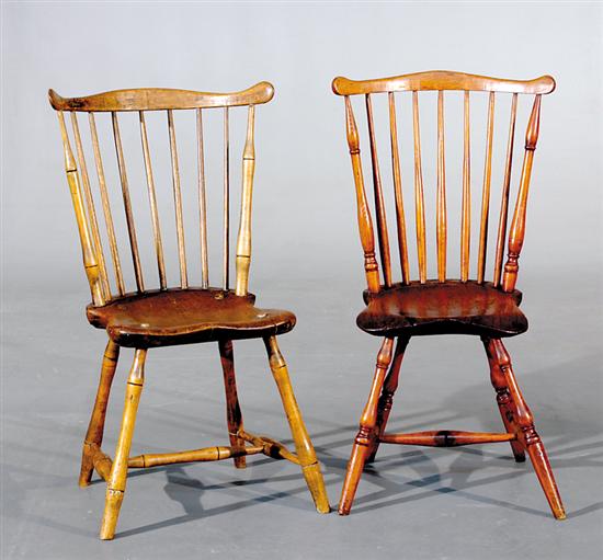 Appraisal: Two American Windsor side chairs circa similar with serpentine crestrail