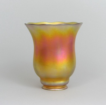 Appraisal: A Steuben Aurene Glass Art Shade Gold aurene glass in