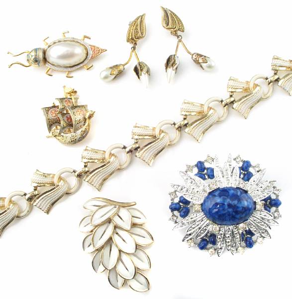 Appraisal: A large collection of signed costume jewelry featuring Trifari Coro