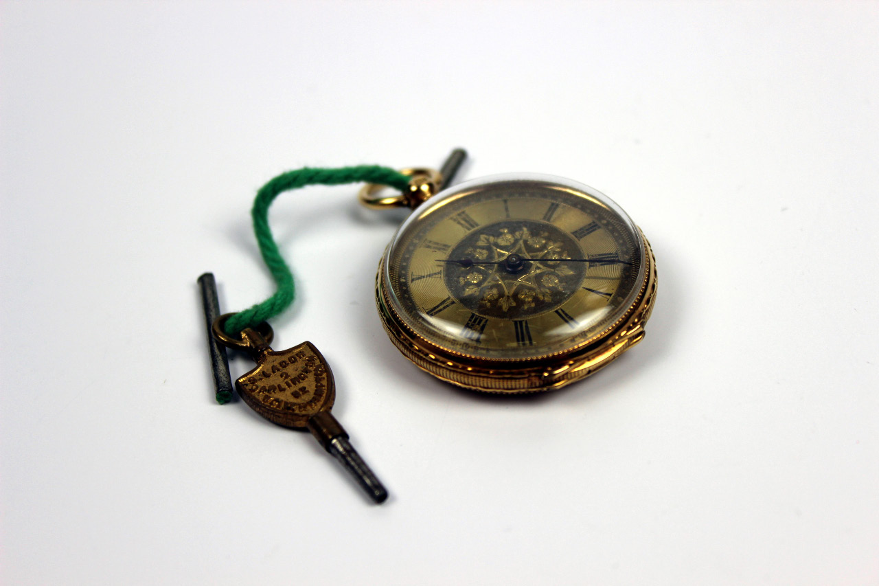 Appraisal: A Victorian floral chased open face pocket watch with engine