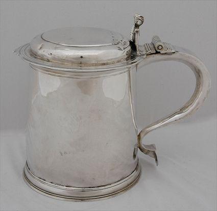 Appraisal: JAMES II SILVER TANKARD Marks rubbed J S with shield