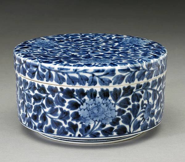 Appraisal: An Arita porcelain circular covered box Possibly a single section