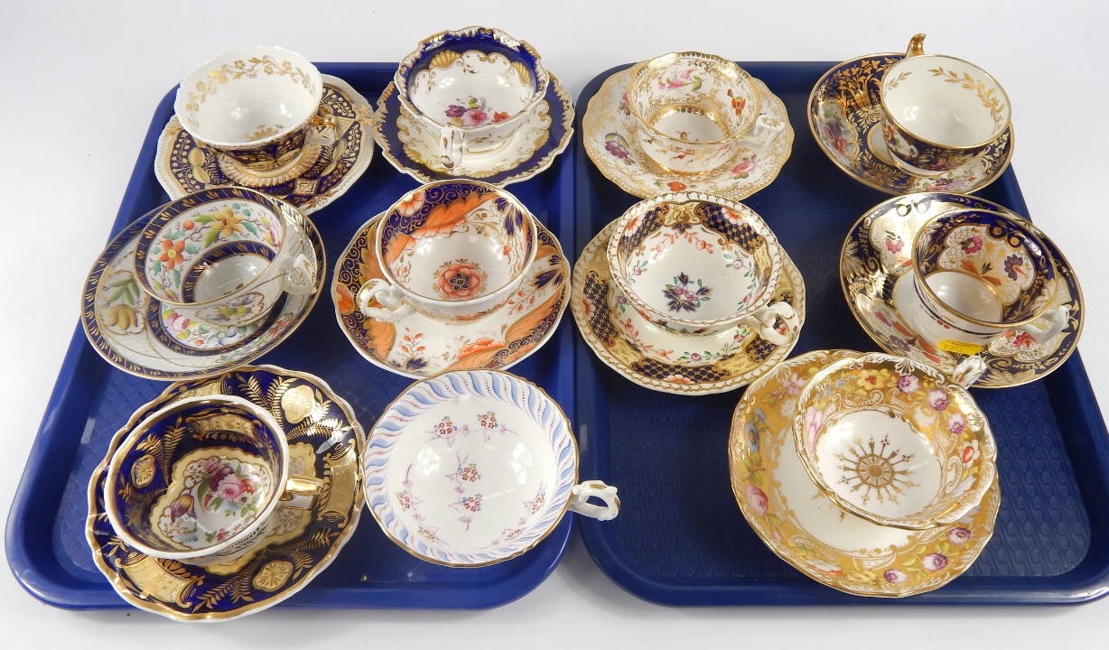 Appraisal: English porcelain early thC tea cups and saucers including Daniel