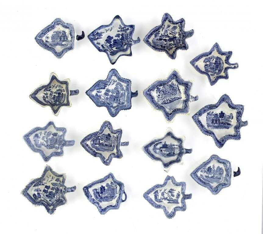 Appraisal: FIFTEEN BLUE PRINTED EARTHENWARE WILLOW PATTERN OR SIMILAR PICKLE DISHES