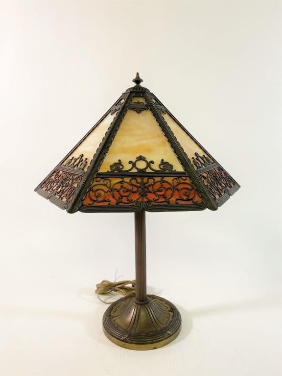 Appraisal: Slag glass table lamp with bronze metal base circa h