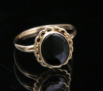 Appraisal: Ladies' Gold Onyx Ring A k yellow gold ring set