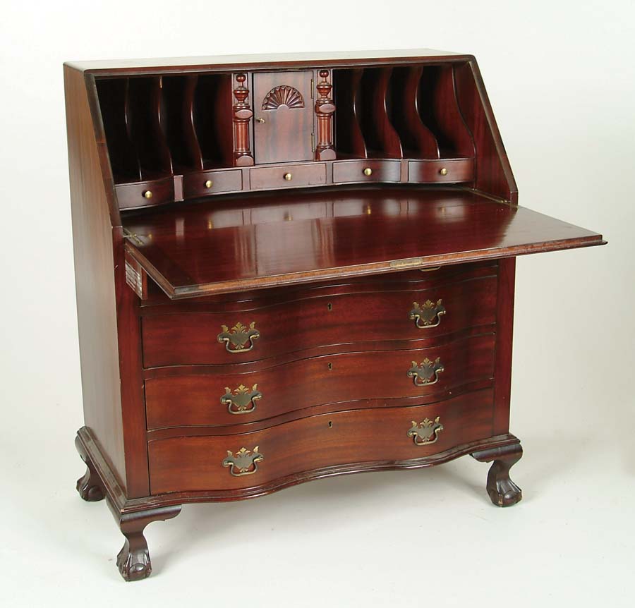 Appraisal: MAHOGANY GOVERNOR WINTHROP STYLE SLANT LID DESK Serpentine front ball