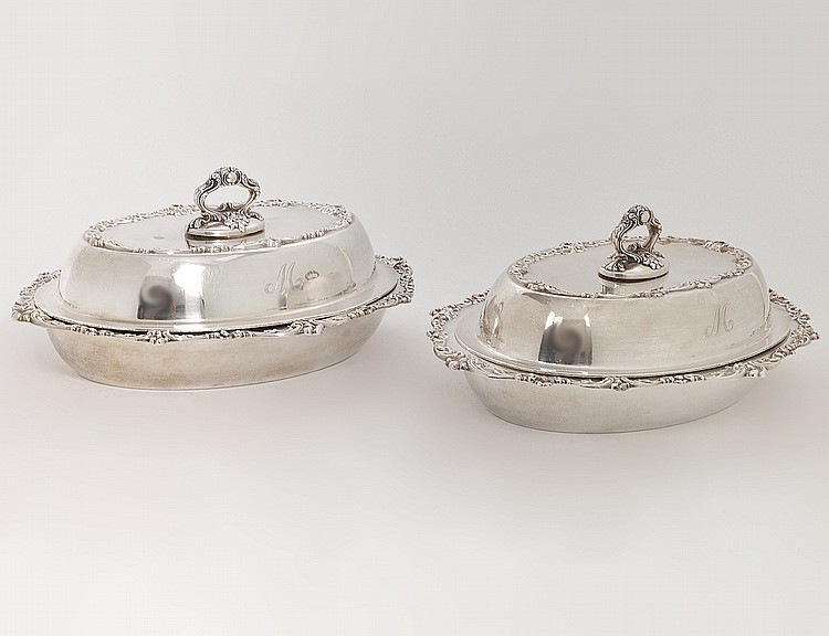 Appraisal: PAIR OF AMERICAN STERLING SILVER ENTR E DISHES th Century