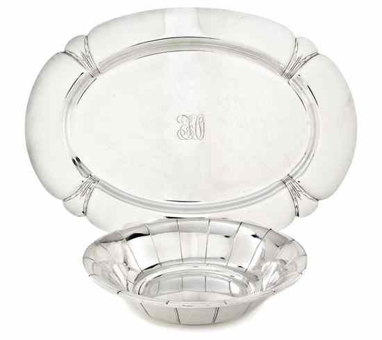 Appraisal: An American Sterling Silver Platter and Center Bowl International Silver