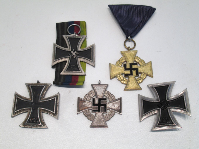 Appraisal: FIVE WORLD WAR TWO GERMAN MEDALS two are faithful service