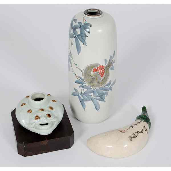 Appraisal: Japanese Tablewares Japanese A group of ceramic tablewares including a