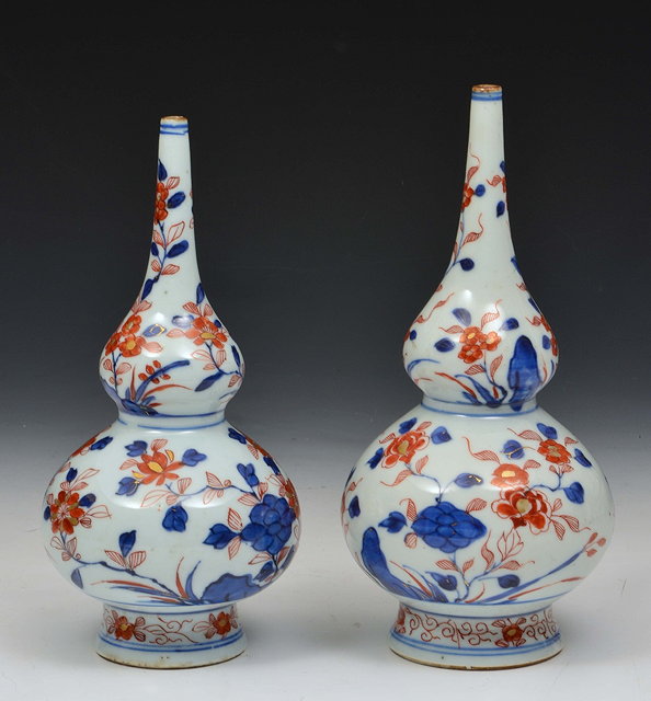 Appraisal: A PAIR OF CHINESE EXPORT DOUBLE GOURD VASES decorated in