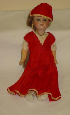 Appraisal: A Kammer Reinhardt bisque doll with blue sleeping eyes open