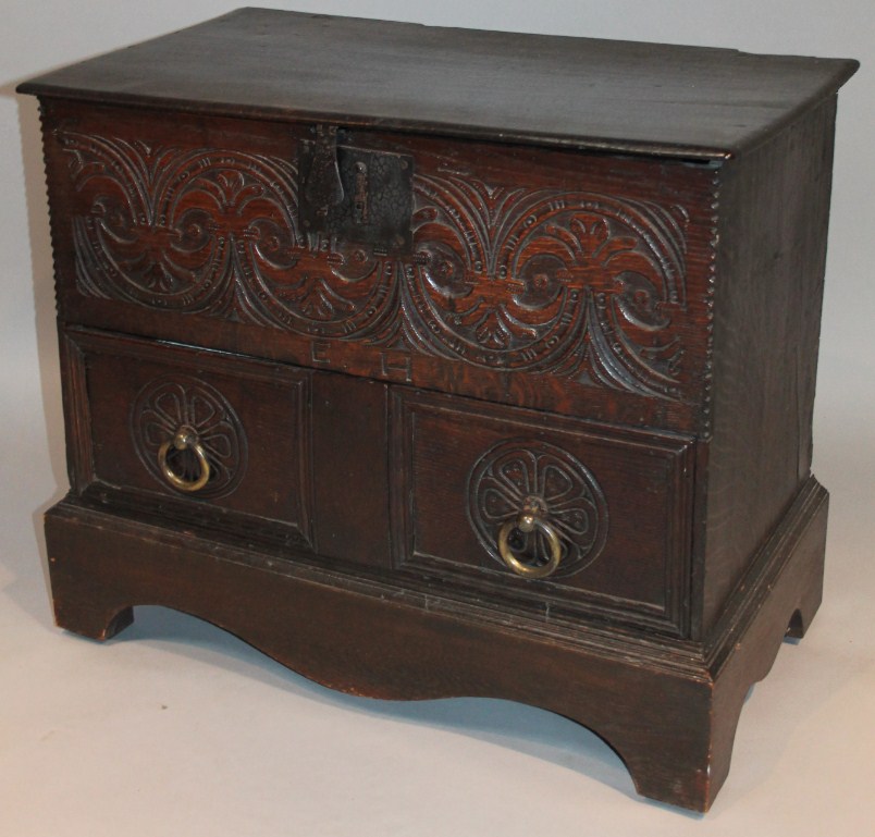 Appraisal: A Jacobean style mule chest of good proportion the rectangular