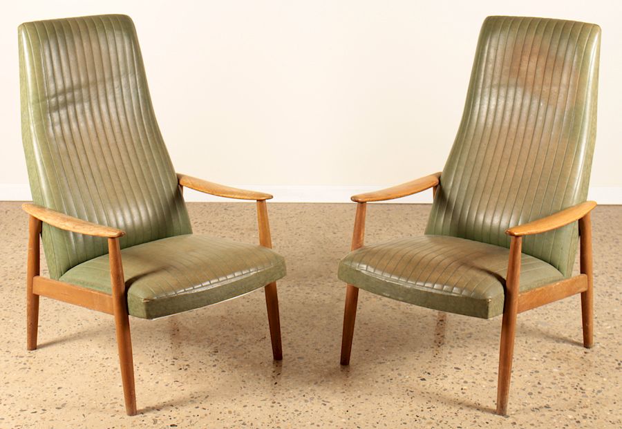 Appraisal: PAIR MCM DANISH ARM CHAIRS LEATHER AND OAK FRAME A