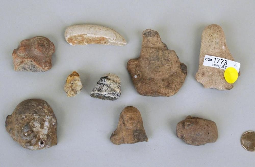 Appraisal: Group Pre-Columbian Pottery Fragments Group of pre-Columbian pottery fragments and