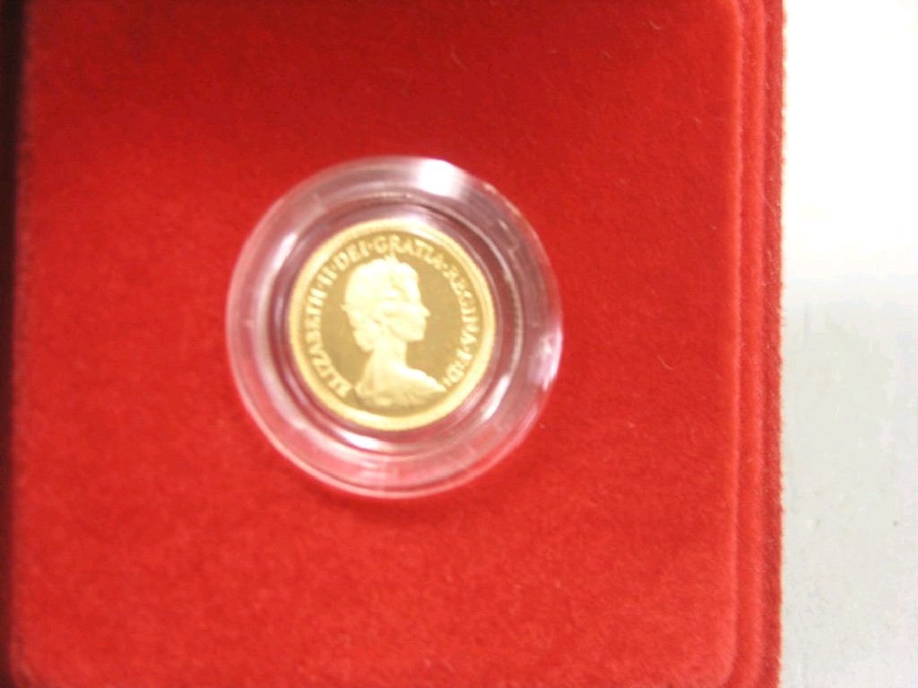 Appraisal: A gold proof half sovereign boxed