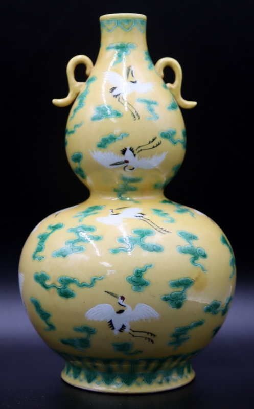 Appraisal: CHINESE GREEN AND YELLOW CRANE VASE Chinese green and yellow