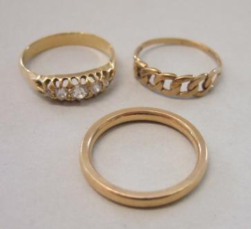 Appraisal: A gold and diamond set five stone ring mounted with