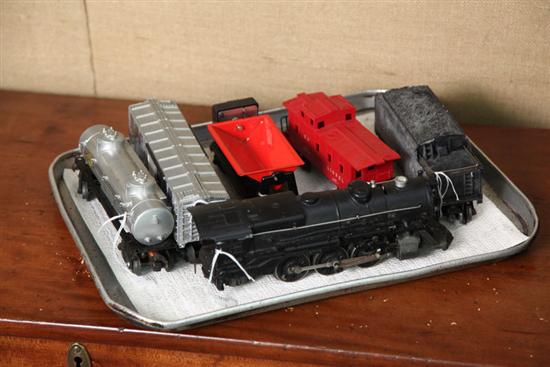 Appraisal: LIONEL TRAIN SET Set includes a engine tender Sunoco tanker