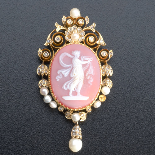 Appraisal: Neoclassical hardstone cameo pendant with natural pearls and RC diamonds