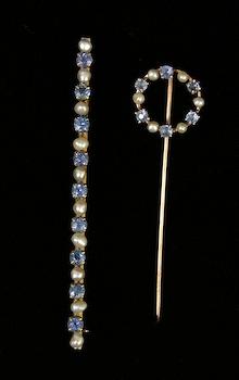 Appraisal: A Matching Set of a Stick Pin and a Bar