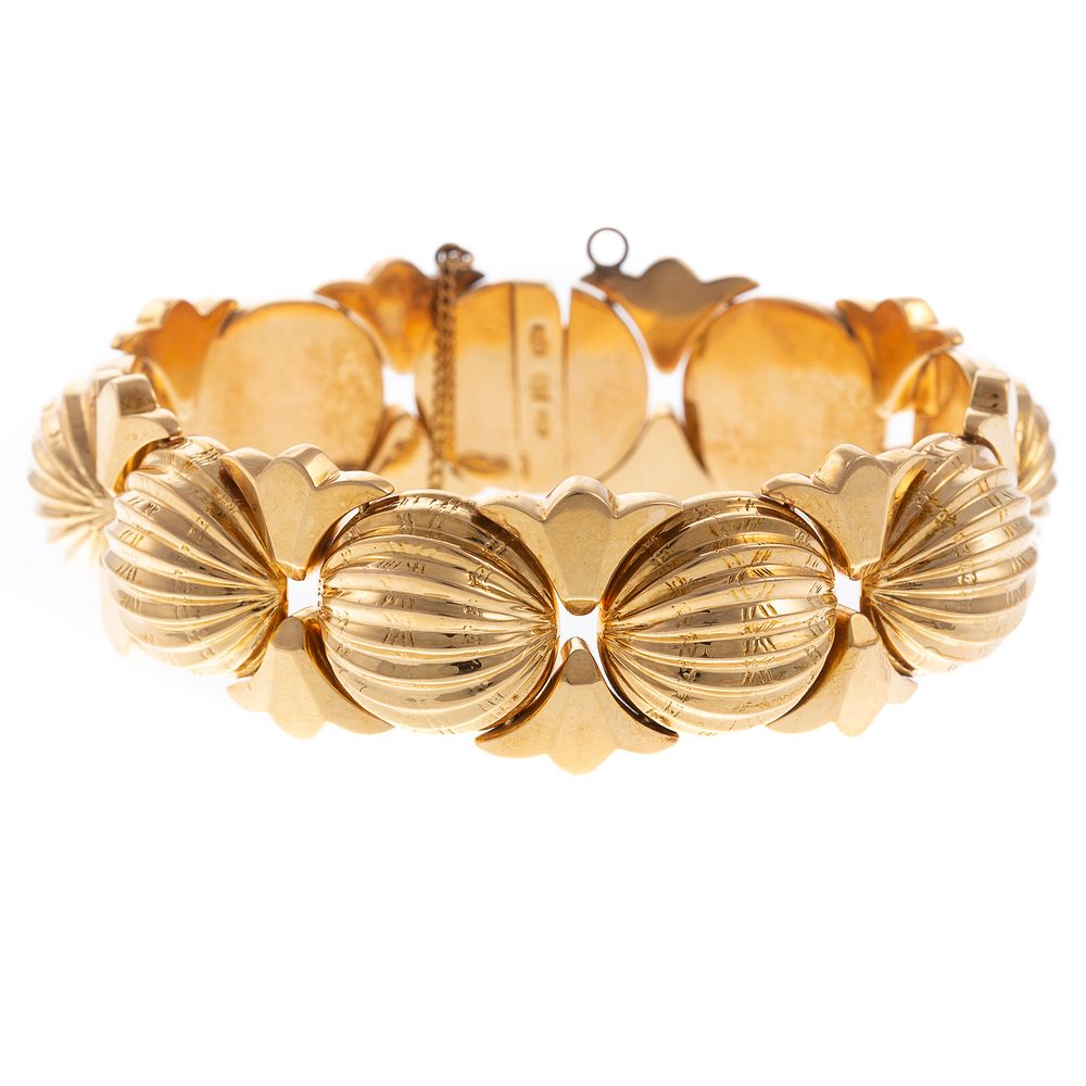 Appraisal: A Wide Fluted Dome Bracelet in K Yellow Gold K