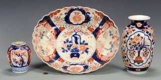 Appraisal: Imari large bowl and vases Grouping of Imari Japanese porcelain