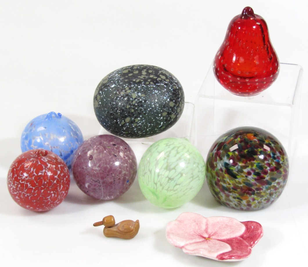 Appraisal: Various paperweights to include a John Ditchfield type opalescent example