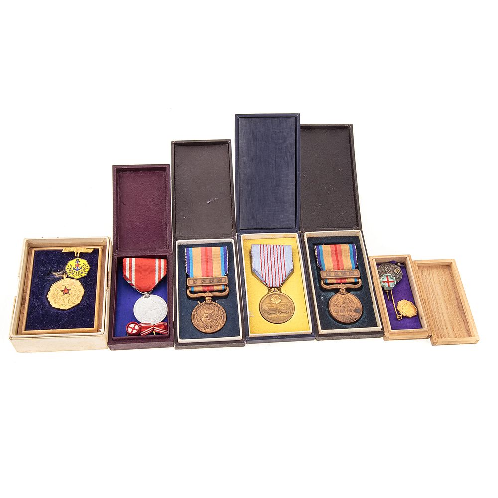 Appraisal: Six Assorted Japanese Medals Red Cross medal Anniversary of the