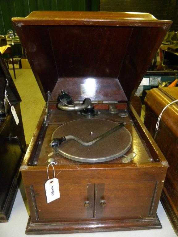 Appraisal: An HMV mahogany table gramophone