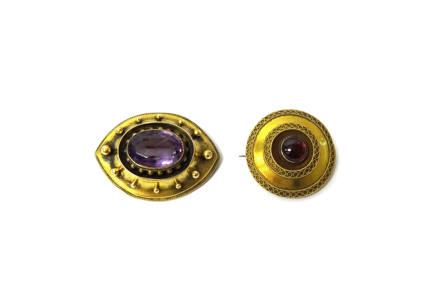 Appraisal: A Victorian gold and amethyst set single stone brooch collet