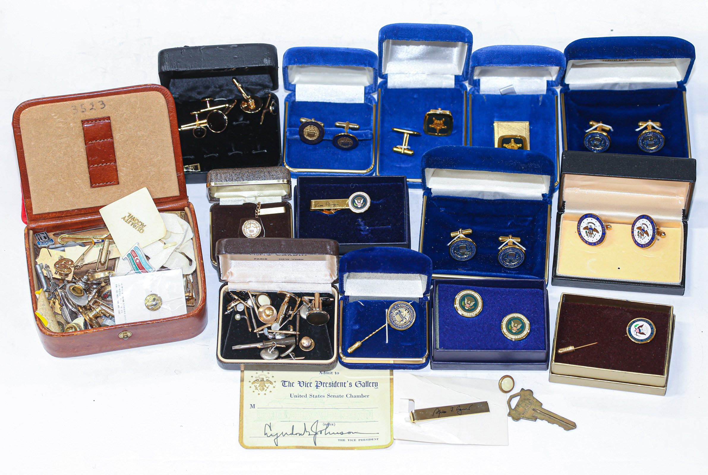 Appraisal: A COLLECTION OF MEN'S JEWELRY Including boxed cufflinks tie clips