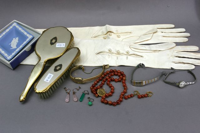 Appraisal: A small collection of jewellery including a Lady's watch marked