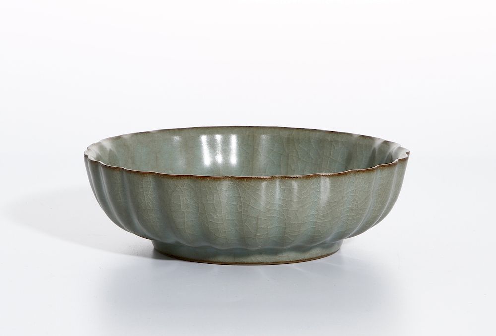 Appraisal: Lungchuan Celadon Guan-Type Chrysanthemum Bowl Of flaring fluted sides suggesting