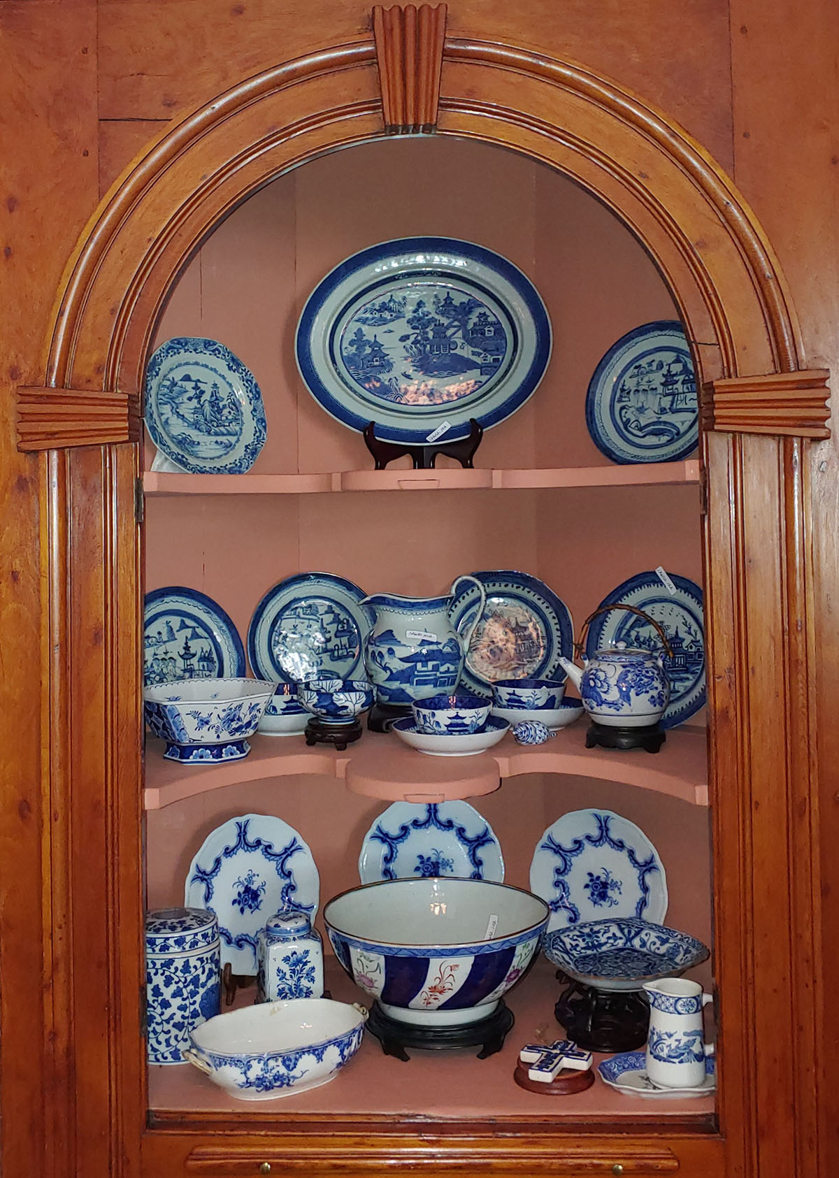 Appraisal: PC CANTON BLUE AND WHITE OTHER CHINA COLLECTION Comprising pieces