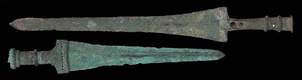 Appraisal: A lot of two Bronze Age daggersLuristan - BC Comprising