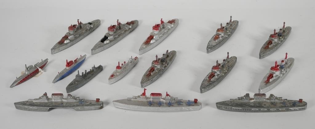 Appraisal: TOOTSIETOY MILITARY SHIPSLot of vintage Tootsietoy US Navy ships including