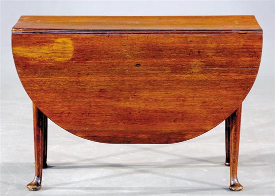 Appraisal: Queen Anne oak drop-leaf table th century oval top over