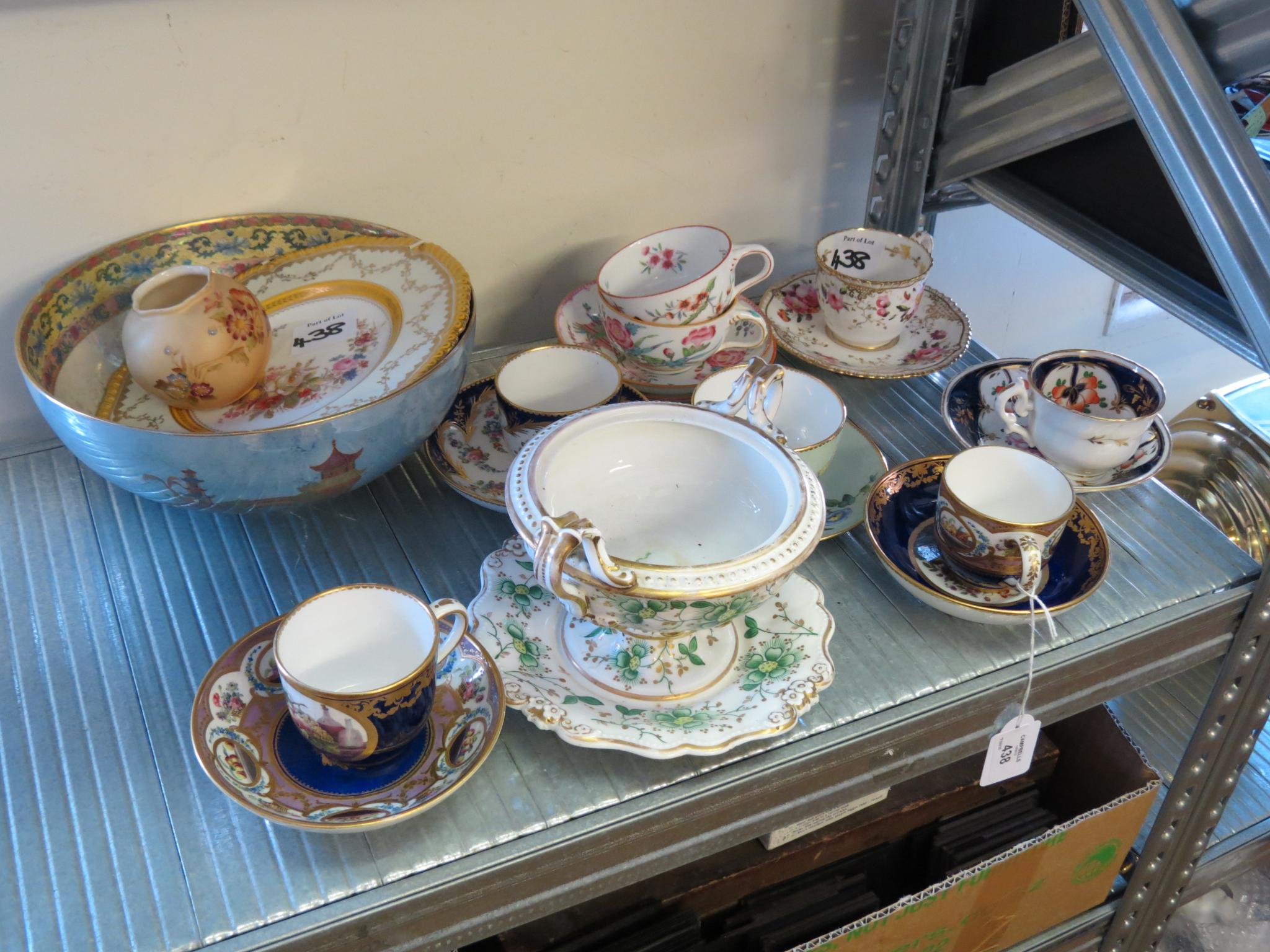 Appraisal: A Carlton Ware lustre fruit bowl gilded Chinese designs in