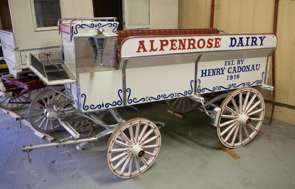 Appraisal: WHITE ALPENROSE PARADE PASSENGER WAGON with two opposing bench seats