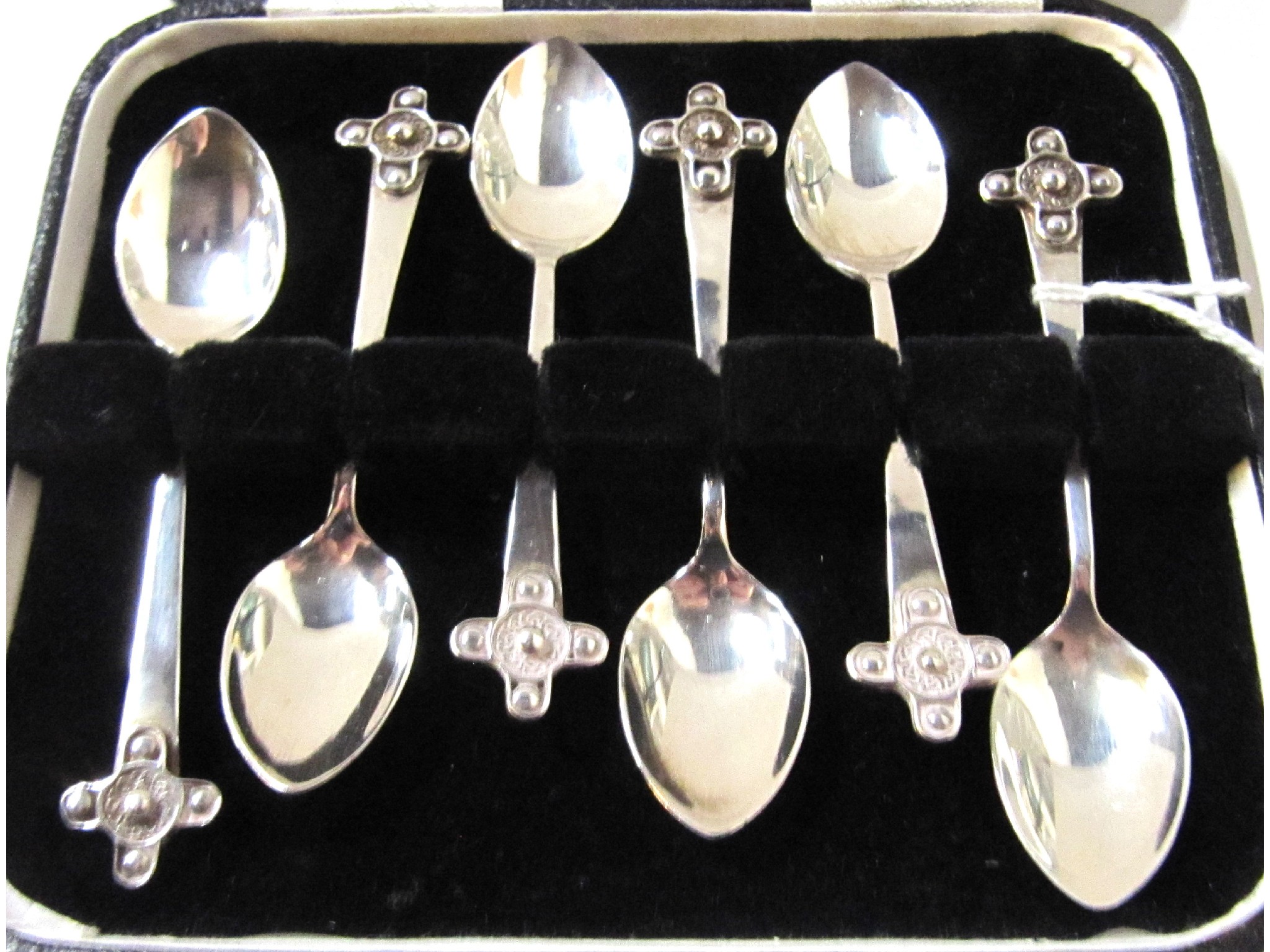 Appraisal: A cased set of six Shetland silver coffee spoons with