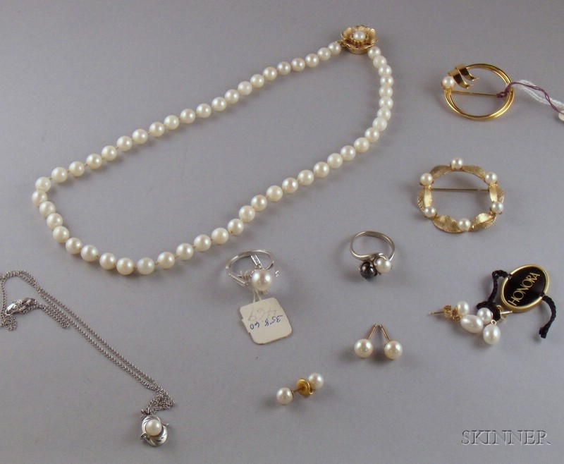 Appraisal: Small Group of Pearl Jewelry including three pairs of earstuds