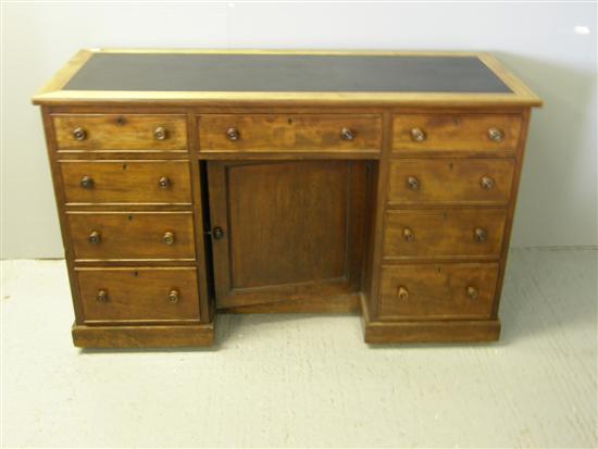 Appraisal: th Century mahogany kneehole desk with nine drawers and a