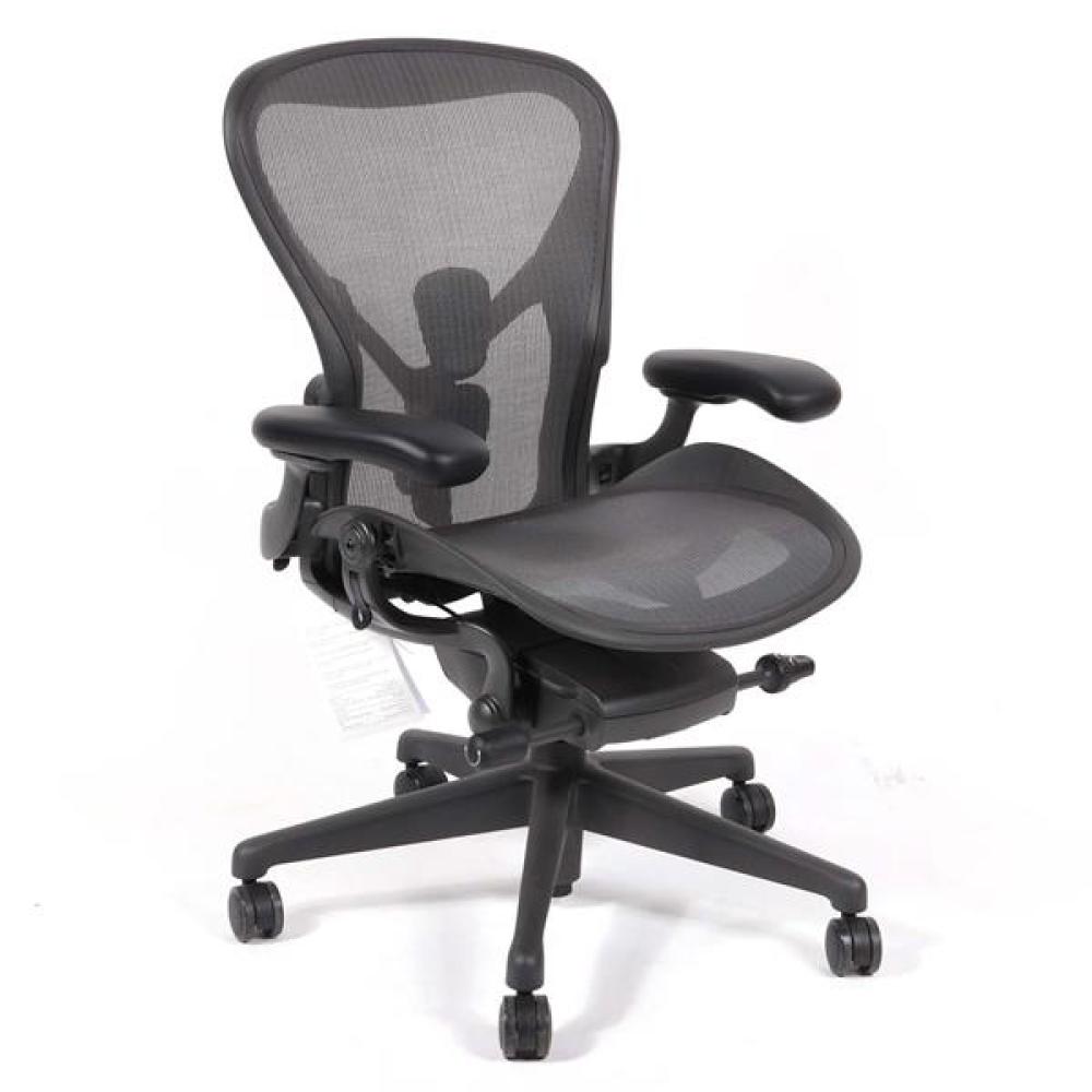 Appraisal: HERMAN MILLER 'AERON' SIZE B OFFICE DESK TASK CHAIR DESIGNED