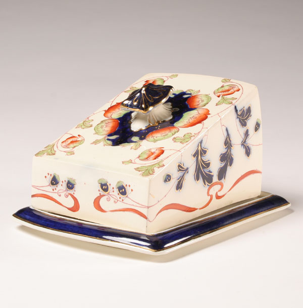 Appraisal: Gaudy English cheese keeper slant lid on rectangular base H