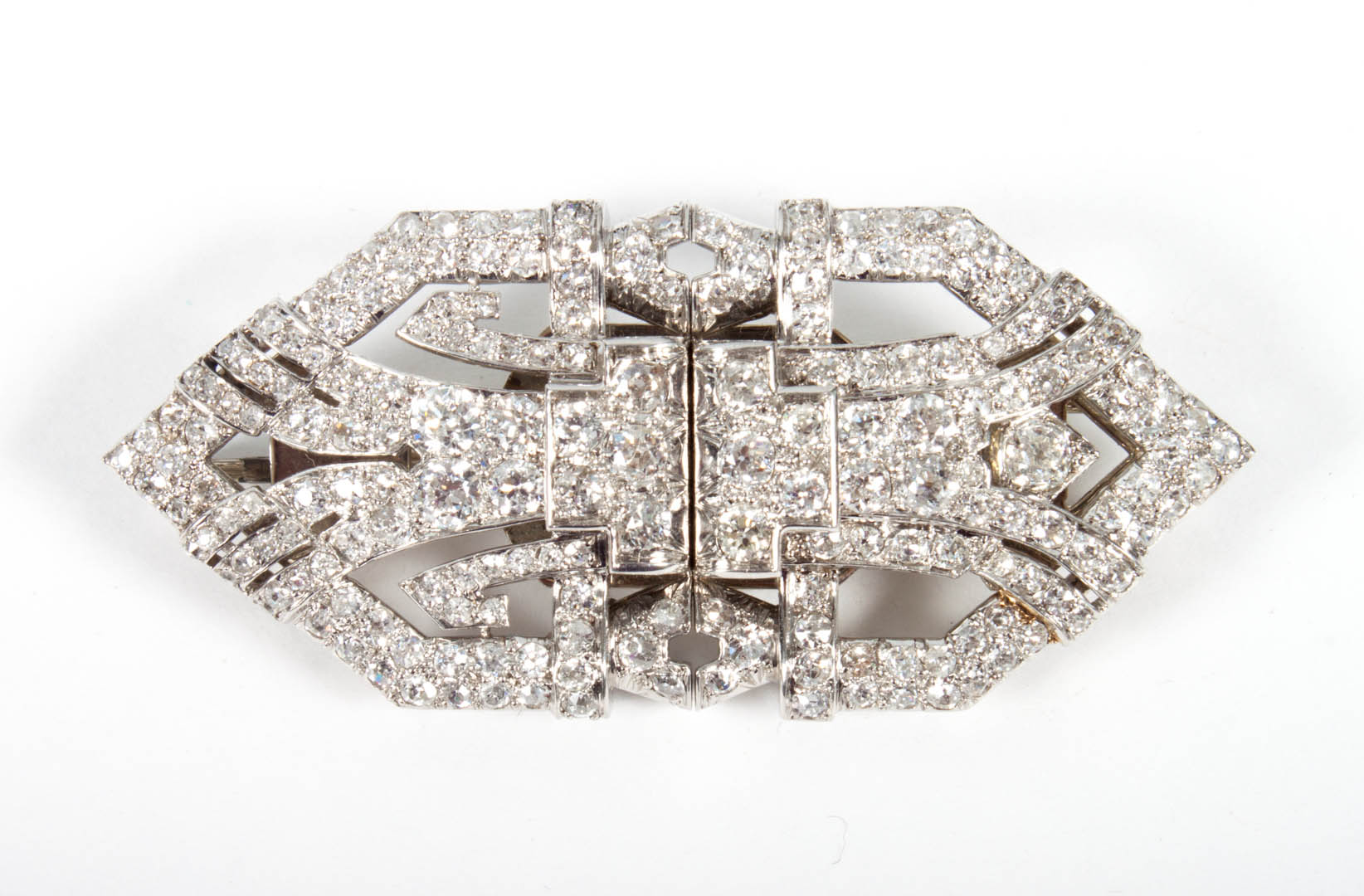 Appraisal: French Art Deco platinum diamond clip brooch containing about old