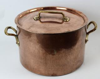 Appraisal: French E Dehillerin Paris copper pot with lid French E