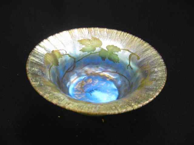 Appraisal: Tiffany Favrile Art Glass Bowl engraved leaf vine decor on